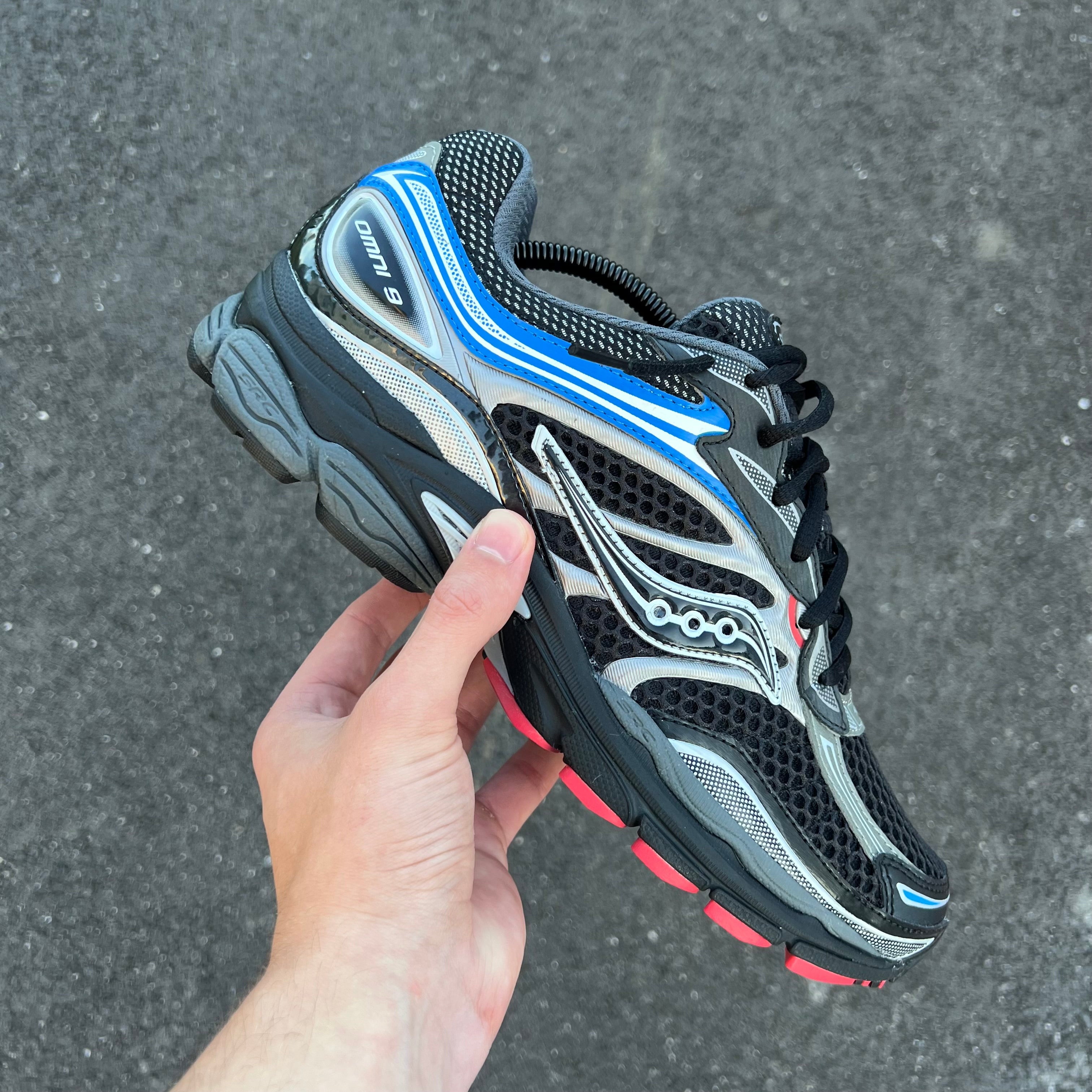 Saucony ProGrid Omni 9 Black / Multi