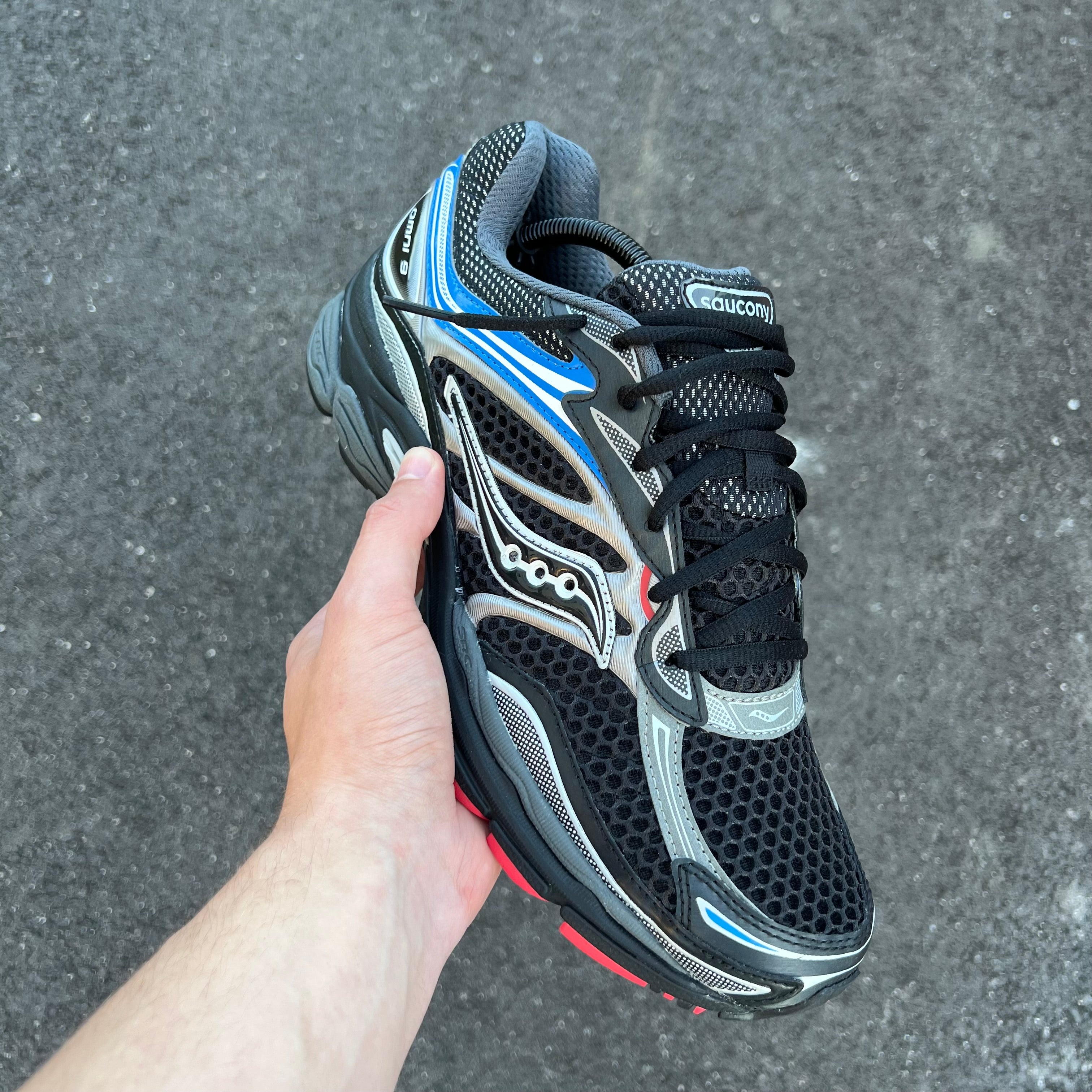 Saucony ProGrid Omni 9 Black / Multi