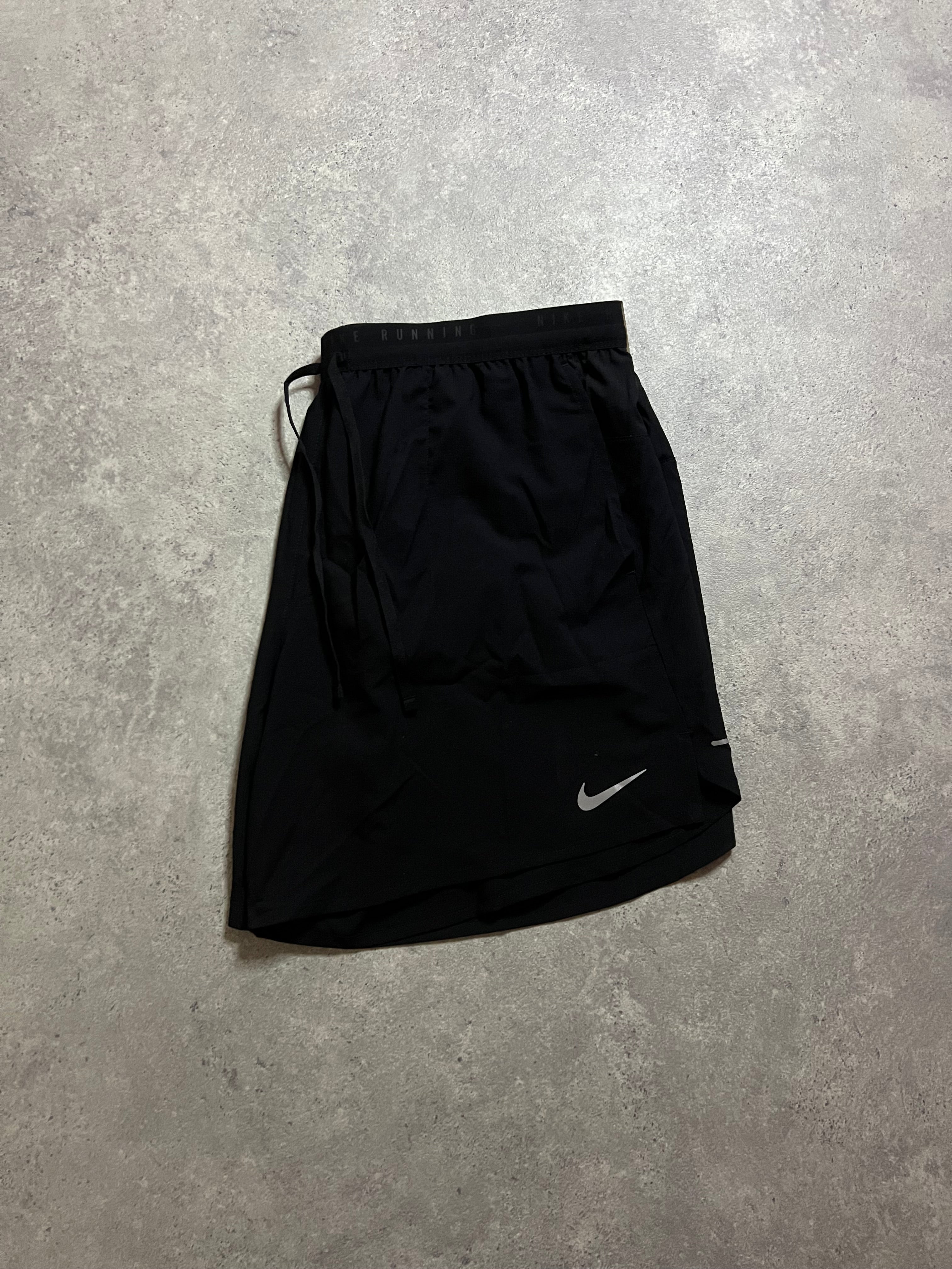 Nike Stride 7" Shorts Black
