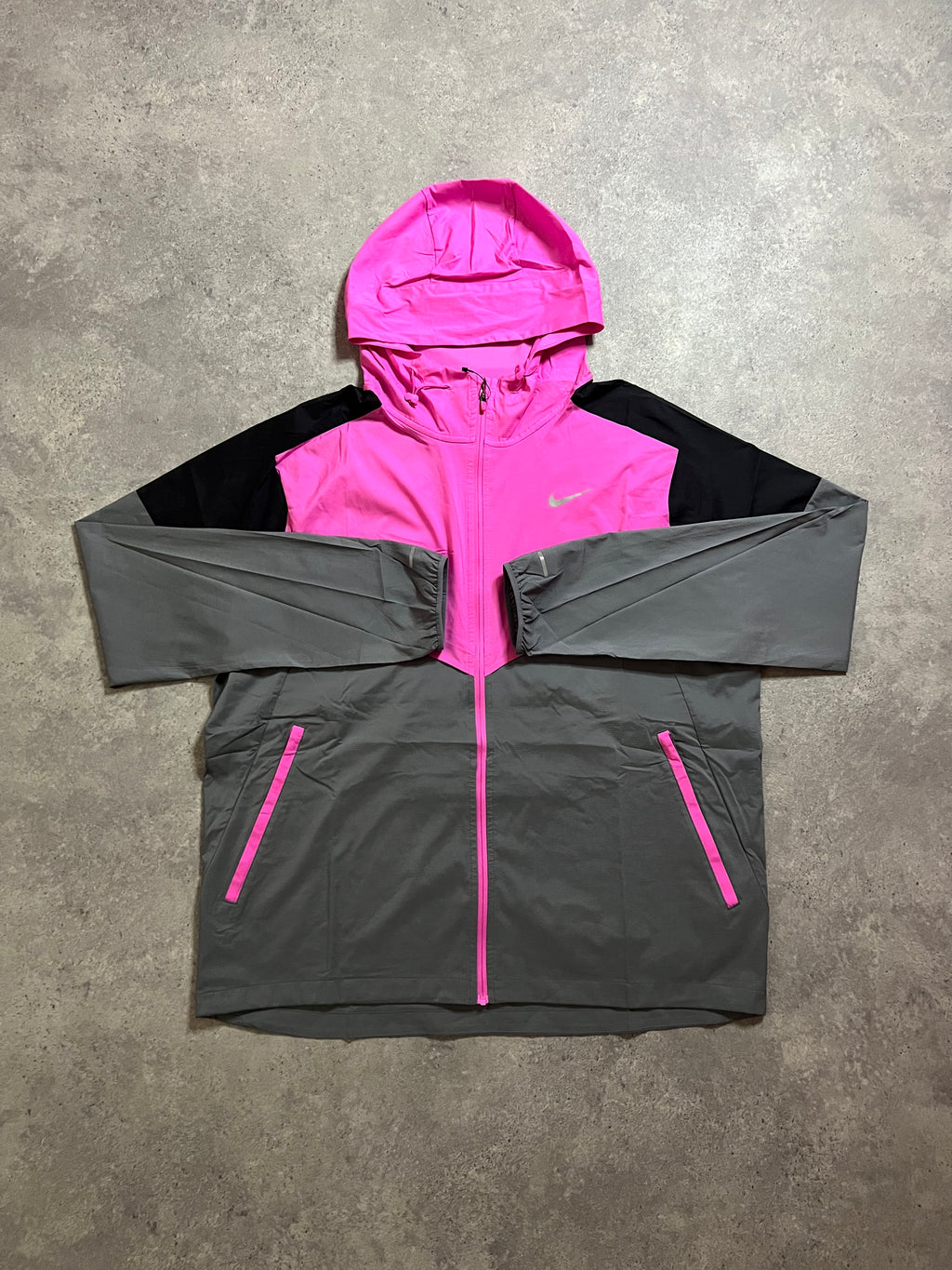 Nike Windrunner Playful Pink