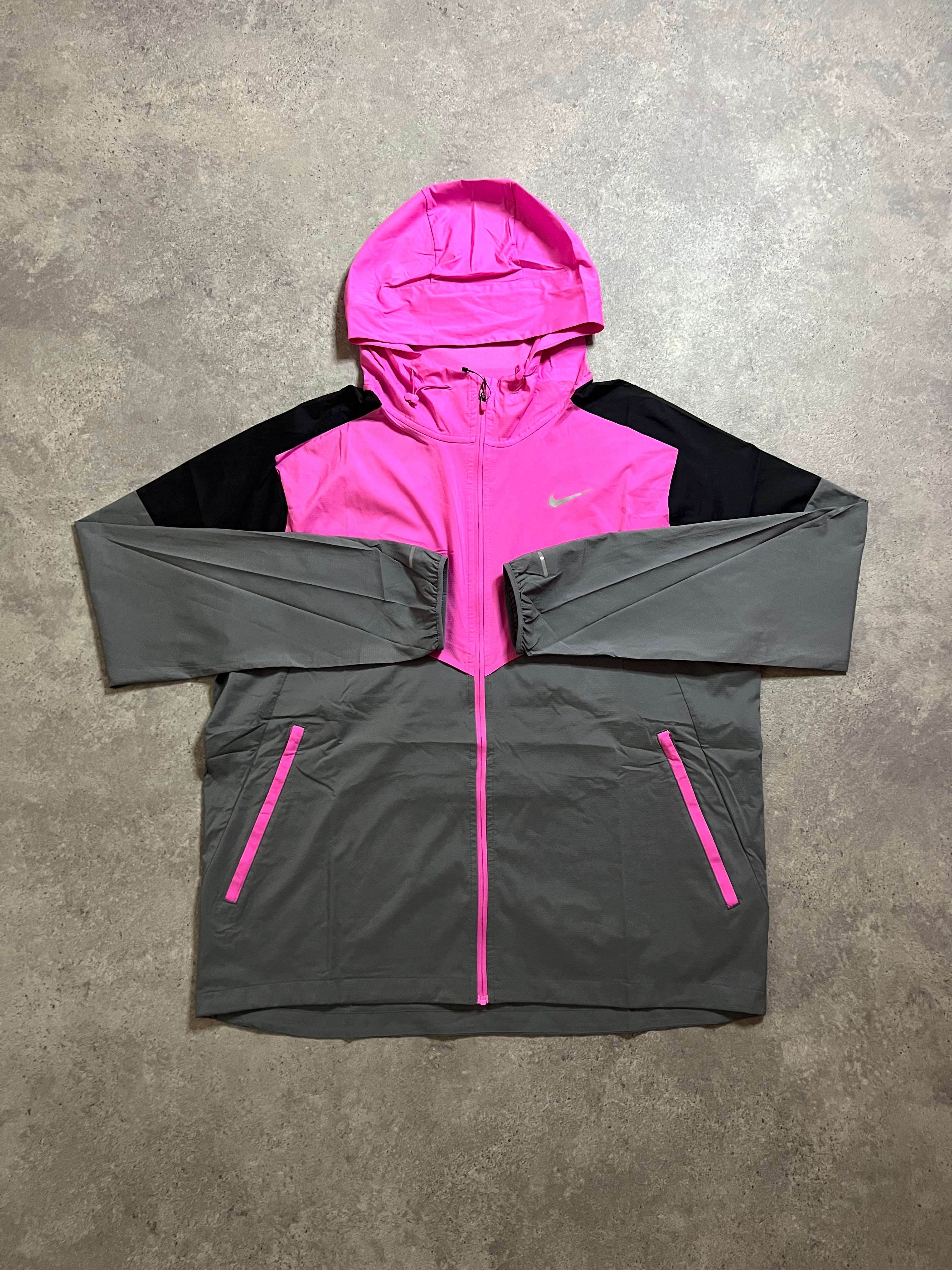Nike Windrunner Playful Pink