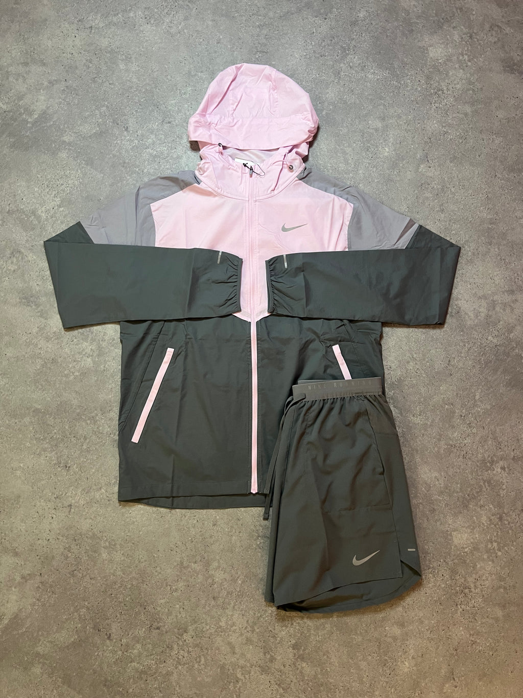 Nike Windrunner Pink Foam